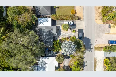 838 SW 11th Court, Fort Lauderdale, FL 33315 - Photo 8