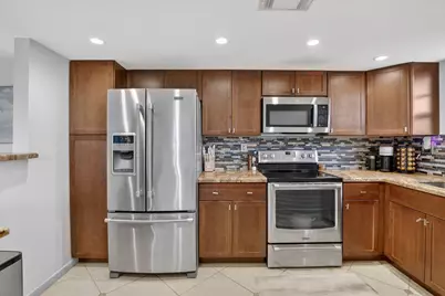 3001 W Rolling Hills Circle #501, Davie, FL 33328 - Photo 4