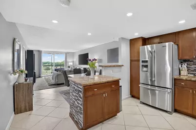 3001 W Rolling Hills Circle #501, Davie, FL 33328 - Photo 1