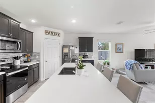 462 SW Kaabe Ave, Port Saint Lucie, FL 34953 - Photo 38