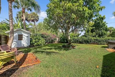262 SE Monterey Avenue, Stuart, FL 34996 - Photo 34