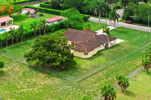 19340 SW 190th St, Miami, FL 33187 - Photo 40