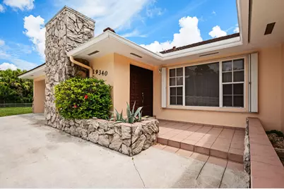 19340 SW 190th Street, Miami, FL 33187 - Photo 8