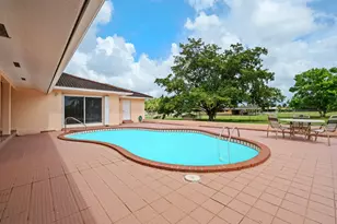 19340 SW 190th St, Miami, FL 33187 - Photo 36