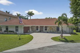 9 Kintyre Rd, Palm Beach Gardens, FL 33418 - Photo 68