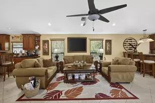 9 Kintyre Rd, Palm Beach Gardens, FL 33418 - Photo 30