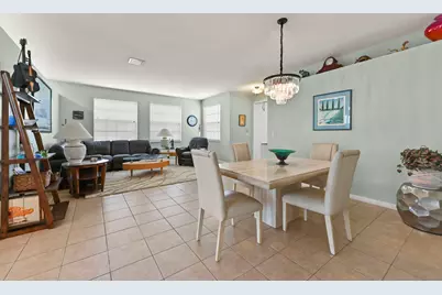 2731 Misty Oaks Circle, Royal Palm Beach, FL 33411 - Photo 10