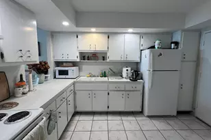1301 NE Miami Gardens Dr, Miami, FL 33179 - Photo 8