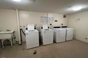 1301 NE Miami Gardens Dr, Miami, FL 33179 - Photo 12
