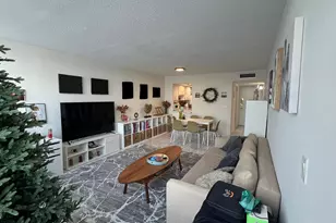 1301 NE Miami Gardens Dr, Miami, FL 33179 - Photo 8