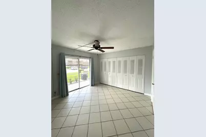 215 Canterbury J, West Palm Beach, FL 33417 - Photo 10