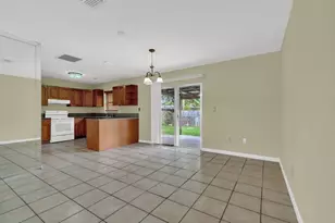 151 NE 26th Ave, Boynton Beach, FL 33435 - Photo 8