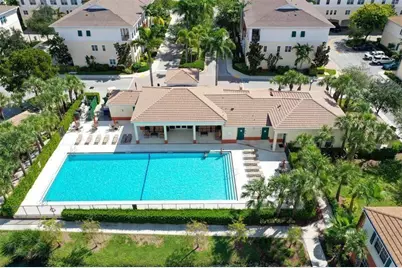 208 SW 7th Court, Pompano Beach, FL 33060 - Photo 24