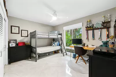 21521 E Hollandaire Dr Drive E, Boca Raton, FL 33433 - Photo 26
