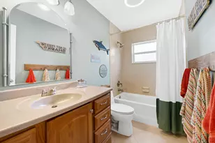 21521 E Hollandaire Dr Dr E, Boca Raton, FL 33433 - Photo 24