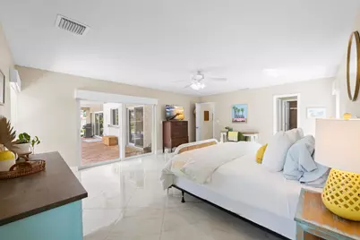 21521 E Hollandaire Dr Drive E, Boca Raton, FL 33433 - Photo 14
