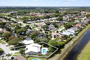 21521 E Hollandaire Dr Dr E, Boca Raton, FL 33433 - Photo 40