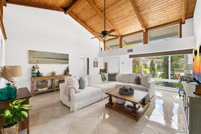 21521 E Hollandaire Dr Drive E, Boca Raton, FL 33433 - Photo 2