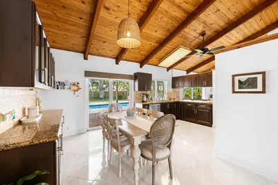 21521 E Hollandaire Dr Drive E, Boca Raton, FL 33433 - Photo 12