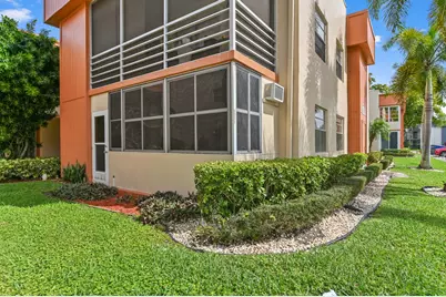 211 Piedmont E, Delray Beach, FL 33484 - Photo 16