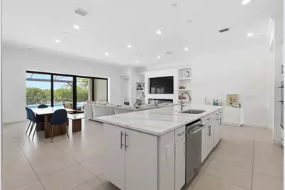 432 SE Filoli Drive, Port Saint Lucie, FL 34984 - Photo 8