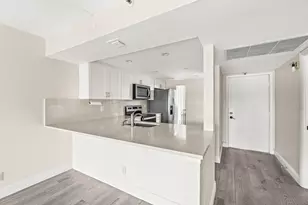 17 Royal Palm Way, Boca Raton, FL 33432 - Photo 6