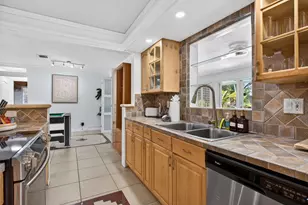 2101 NE 25th St, Wilton Manors, FL 33305 - Photo 20