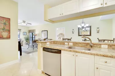 2802 Sarento Place #204, Palm Beach Gardens, FL 33410 - Photo 14