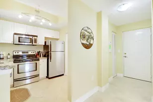 2802 Sarento Pl, Palm Beach Gardens, FL 33410 - Photo 12