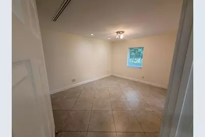 2018 NE 14th Court #2018, Fort Lauderdale, FL 33304 - Photo 10