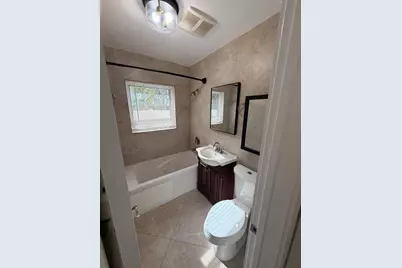 2018 NE 14th Court #2018, Fort Lauderdale, FL 33304 - Photo 16