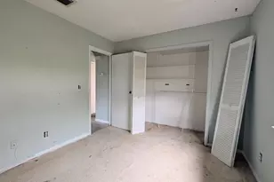 2481 SE Addison St, Port Saint Lucie, FL 34984 - Photo 18