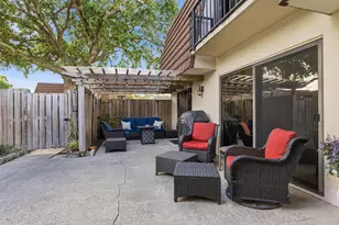 1807 18th Ln, Palm Beach Gardens, FL 33418 - Photo 12