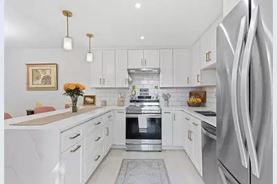 1807 18th Lane, Palm Beach Gardens, FL 33418 - Photo 2