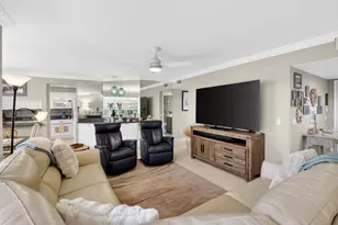 75 Venetian Dr, Delray Beach, FL 33483 - Photo 14