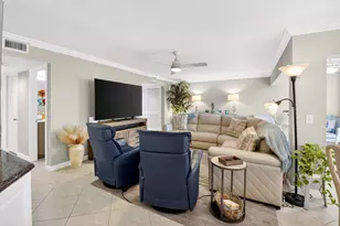 75 Venetian Dr, Delray Beach, FL 33483 - Photo 8