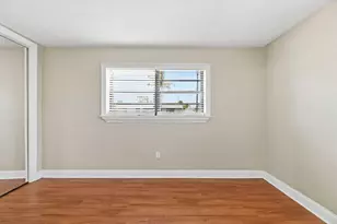 7670 NW 11th Ct, Pembroke Pines, FL 33024 - Photo 14