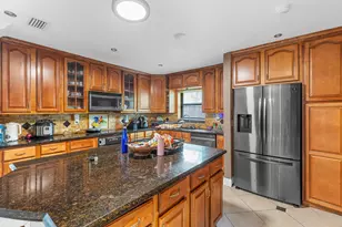 1408 SW 75th Ave, North Lauderdale, FL 33068 - Photo 6