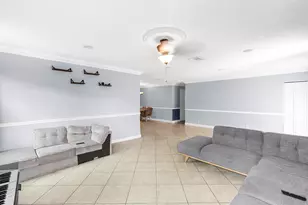 1408 SW 75th Ave, North Lauderdale, FL 33068 - Photo 14