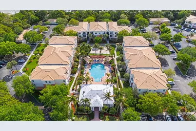 10203 Myrtlewood Circle W, Palm Beach Gardens, FL 33418 - Photo 2