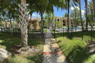 7980 N Nob Hill Rd, Tamarac, FL 33321 - Photo 6