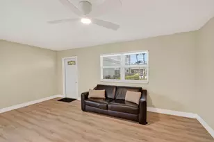 582 Monaco Way, Delray Beach, FL 33446 - Photo 6