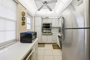3100 N Palm Aire Dr, Pompano Beach, FL 33069 - Photo 2