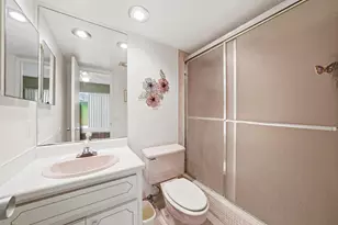 3100 N Palm Aire Dr, Pompano Beach, FL 33069 - Photo 22
