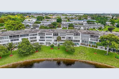 2010 N Farnham N, Deerfield Beach, FL 33442 - Photo 34