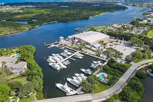 17081 Waterbend Dr, Jupiter, FL 33477 - Photo 38