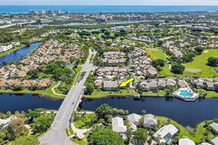 17081 Waterbend Dr, Jupiter, FL 33477 - Photo 4