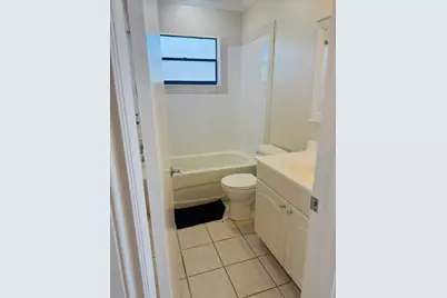 1005 Manor Drive #3d, Palm Springs, FL 33461 - Photo 16