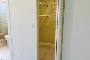 1005 Manor Dr, Palm Springs, FL 33461 - Photo 10