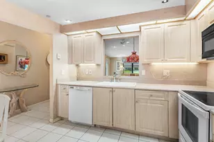 8298 Springlake Dr, Boca Raton, FL 33496 - Photo 8